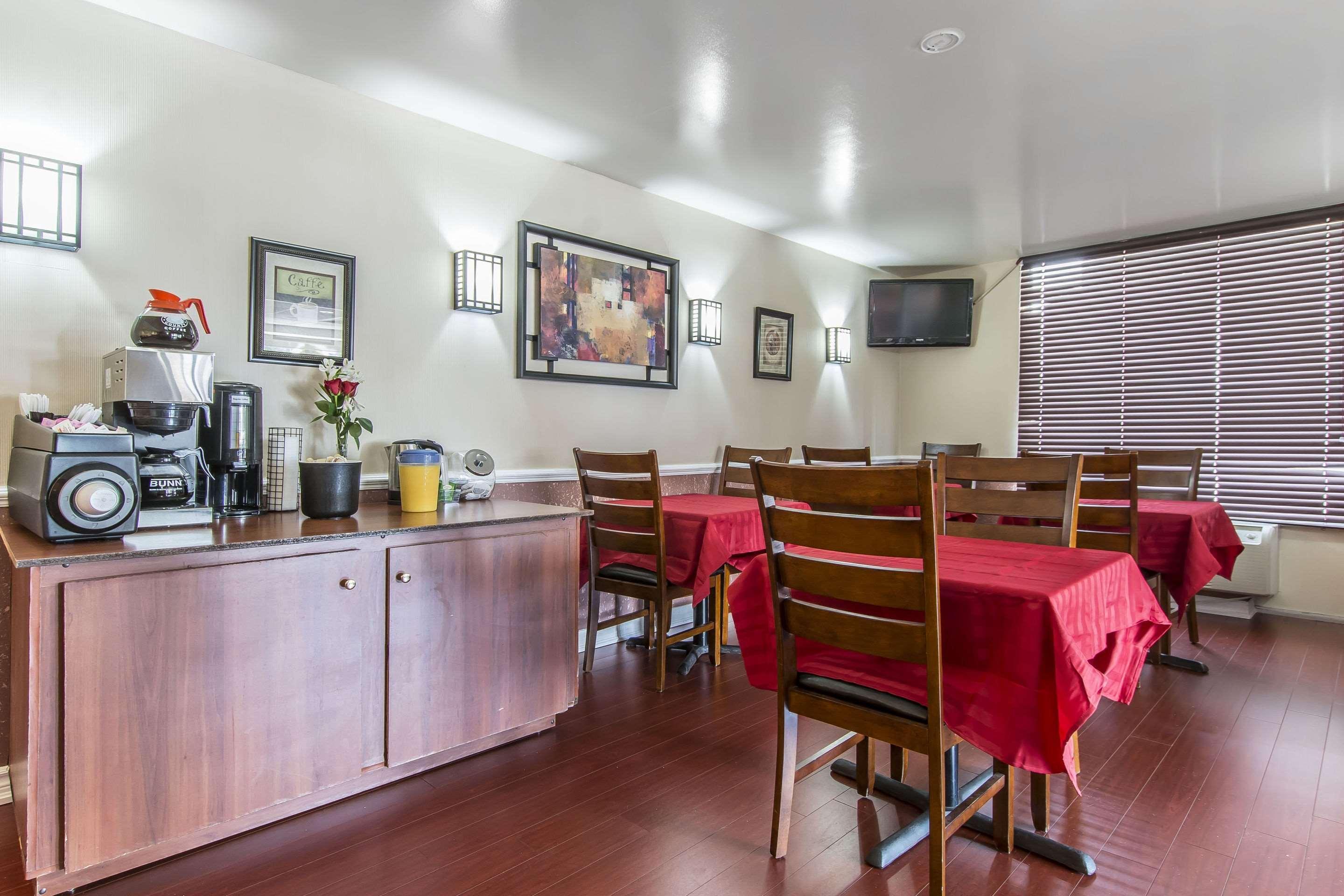 Lodge Econo